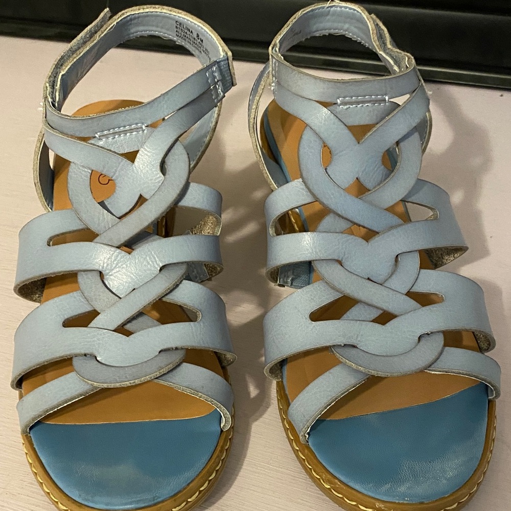 BareTraps Light Blue Strappy Sandals, couple scuffs on heels